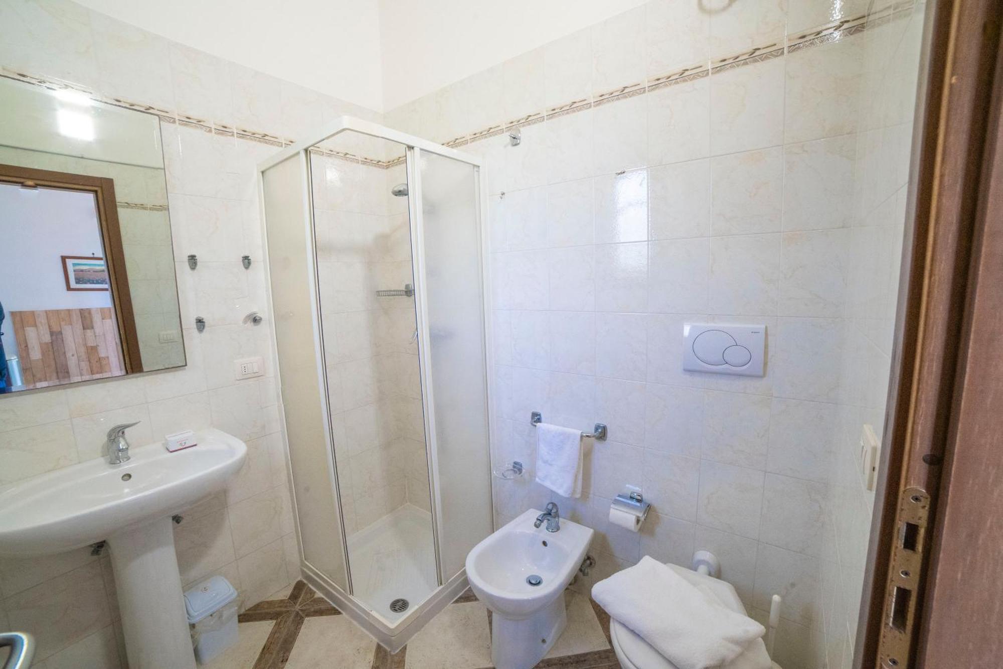 Villa Lisa Garden And Pool - Happy Rentals Melendugno Ngoại thất bức ảnh