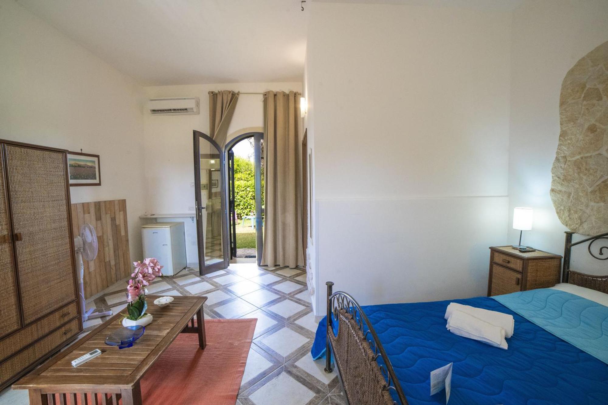 Villa Lisa Garden And Pool - Happy Rentals Melendugno Ngoại thất bức ảnh