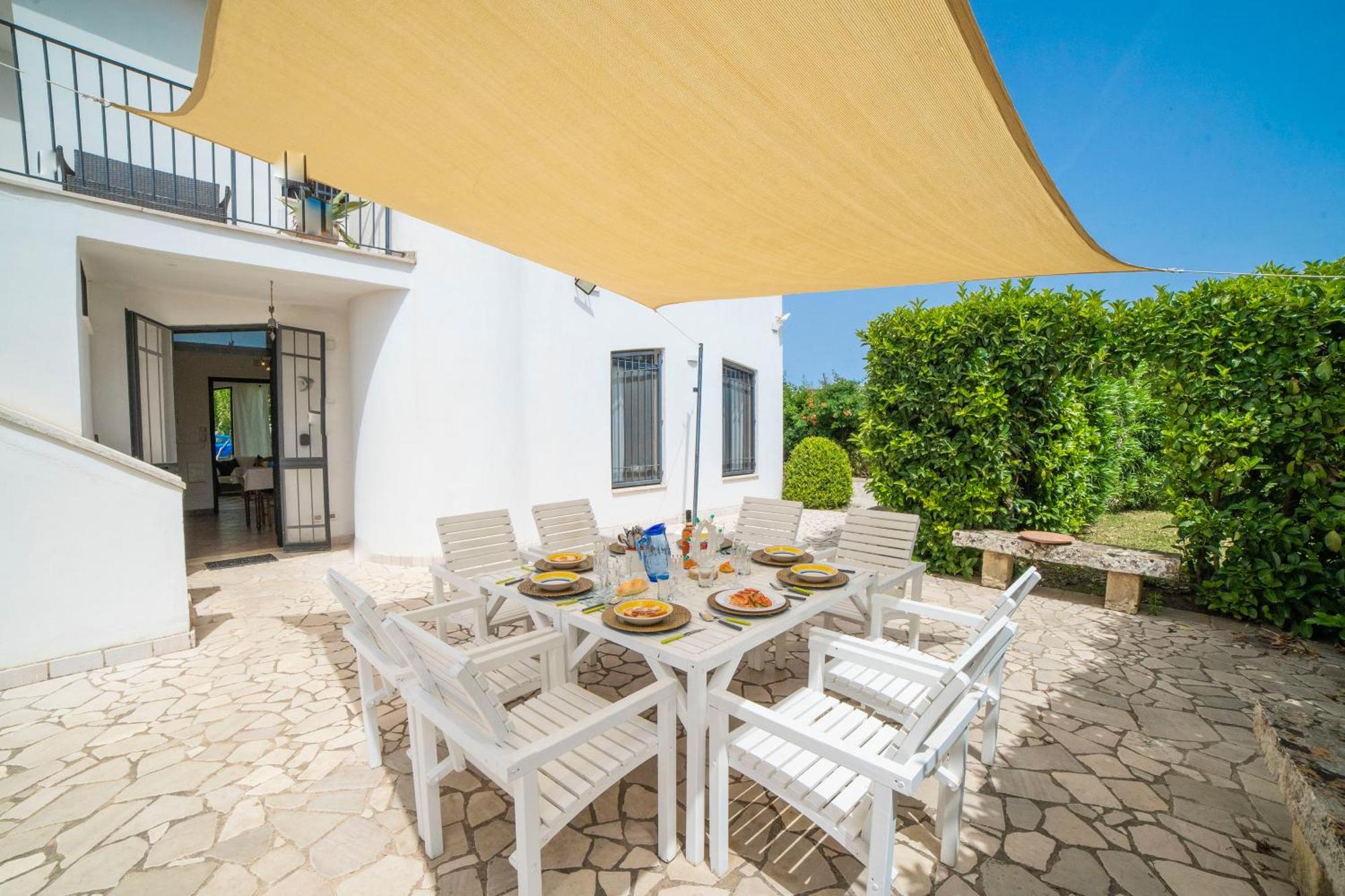 Villa Lisa Garden And Pool - Happy Rentals Melendugno Ngoại thất bức ảnh