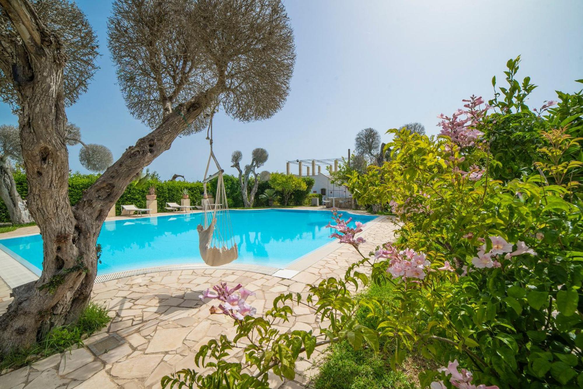 Villa Lisa Garden And Pool - Happy Rentals Melendugno Ngoại thất bức ảnh